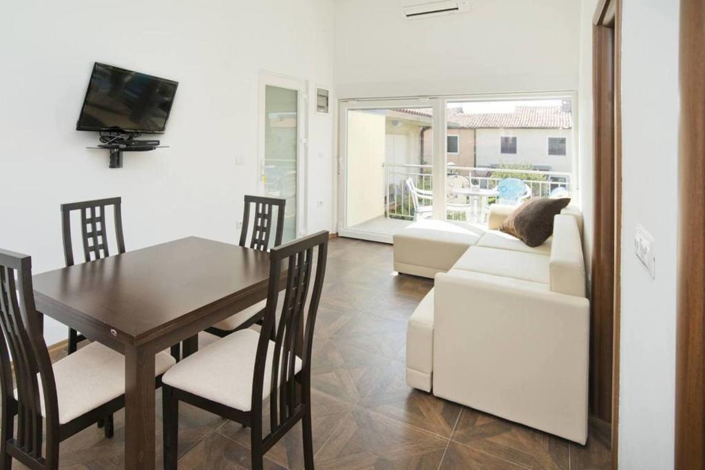 אומאג Apartments Neno חדר תמונה
