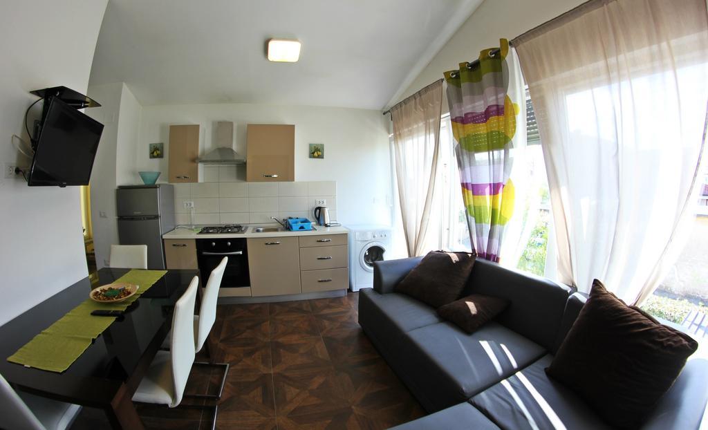 אומאג Apartments Neno מראה חיצוני תמונה